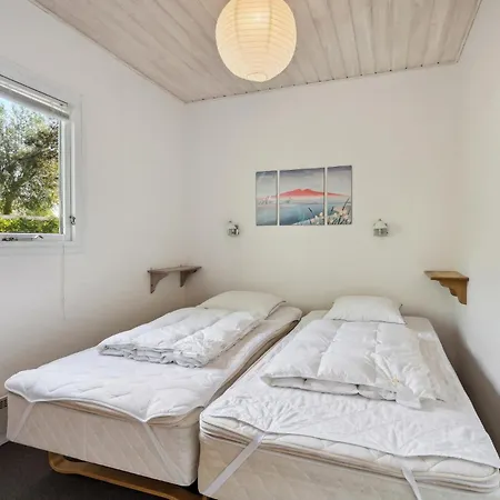 2 Bedroom In * Hemmet