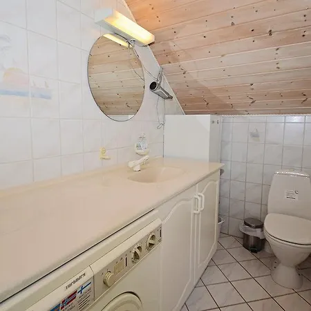 2 Bedroom In *