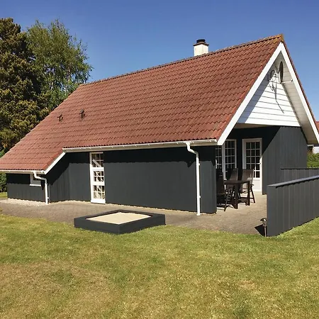 2 Bedroom In *